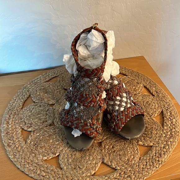 Fendi Leather Braided Sandals Size 37.5 - Picture 4 of 12